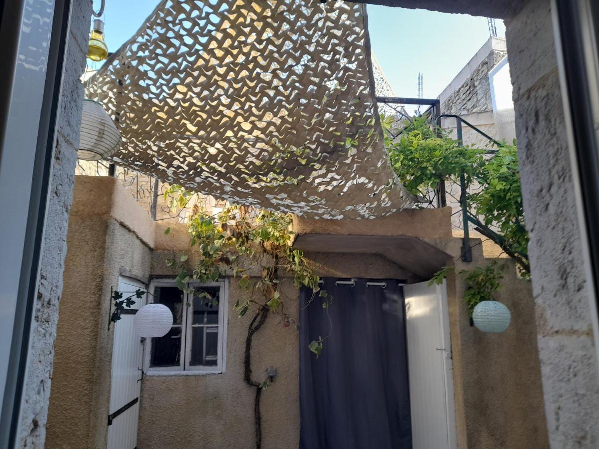 Maison De Village Avec Cour Interieure Et Terrasse Septfonds Exterior foto